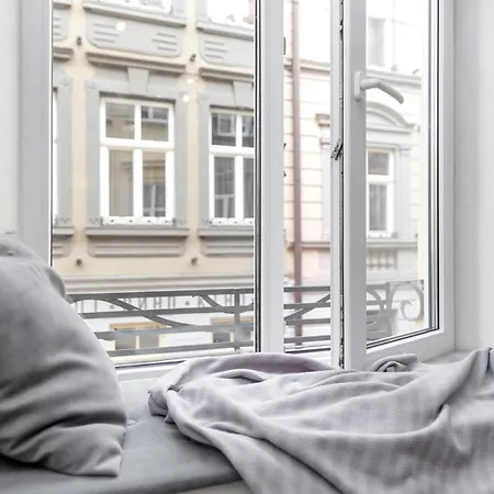Main Square Good In The Center Apartment Lviv